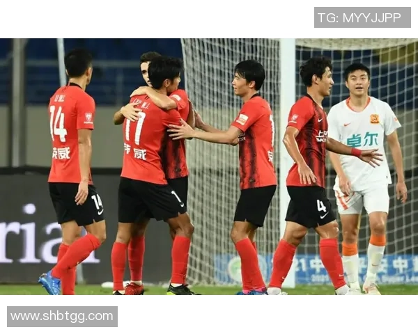 武汉排球队灵活性引发热议球迷与专家观点交锋探讨战术调整的重要性